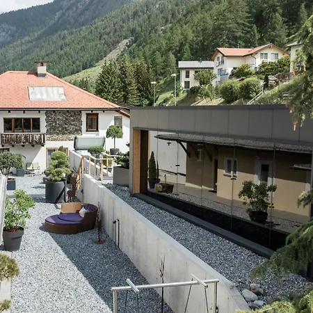 Hotel Baer & Post Zernez-2